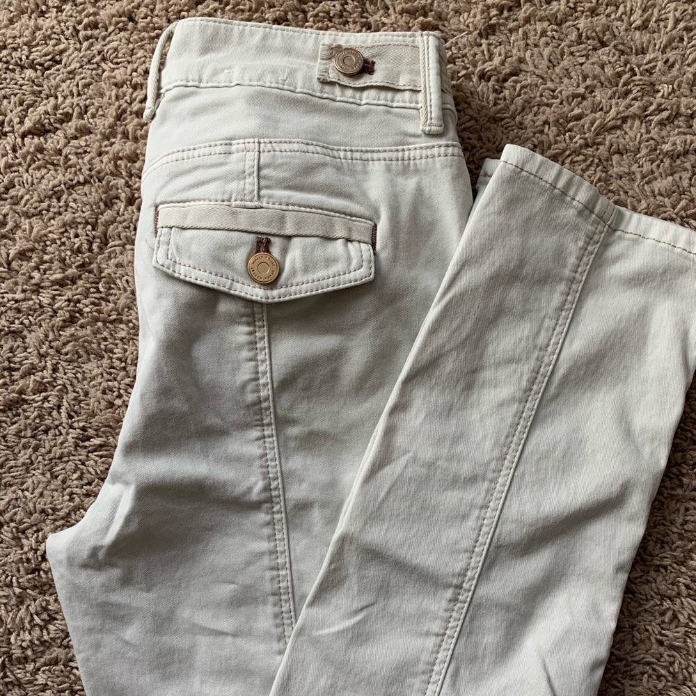 WHBM Cream Cropped Detailed Pant